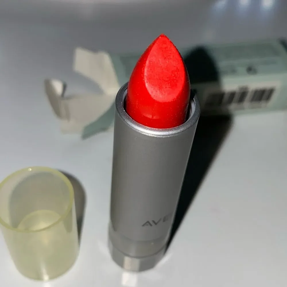 Aveda 913 Cana Nourish-mint Lip Color (Red)